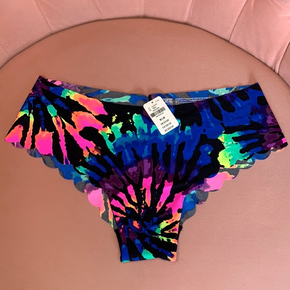 PINK Victoria's Secret Other - VS PINK Tie Dye Cheekster